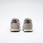reebok-classic-leather-100239552-4